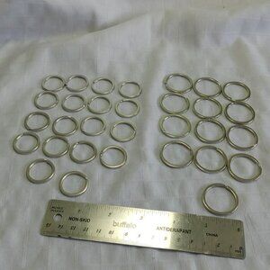 U- 4 green flower-shaped DIY key rings 18 small & 13 large DIY key rings & bonus